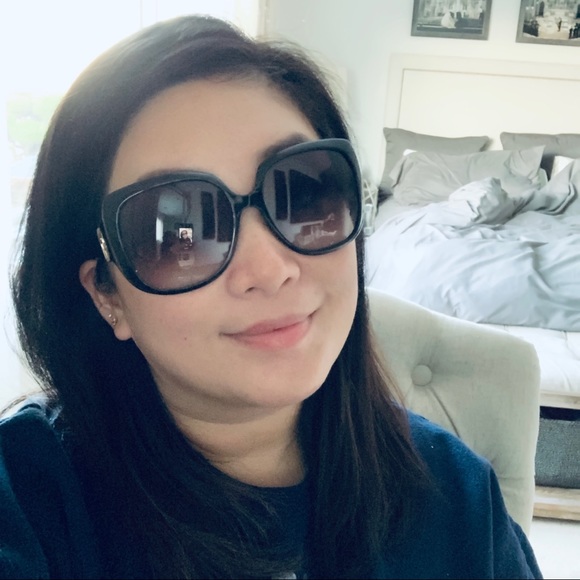 : SOLD : Gucci Sunglasses - Picture 5 of 7